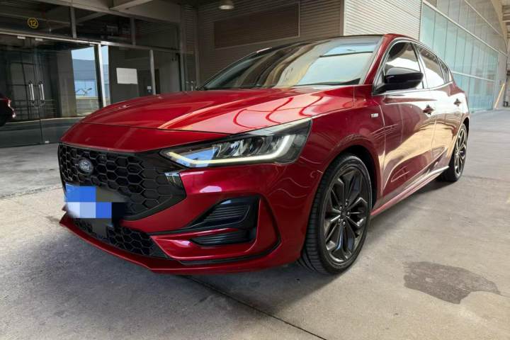 福特 福克斯 三厢 EcoBoost 180 自动ST Line