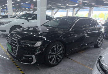 奥迪A6L 2023款 改款 45 TFSI 臻选动感型