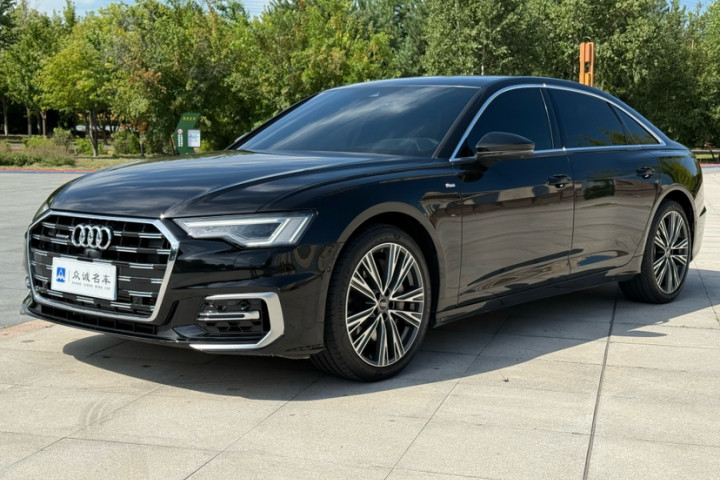 奥迪 A6L 改款 55 TFSI quattro 尊享动感型