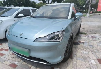 哪吒汽车 哪吒V 2022款 潮 300 Lite 磷酸铁锂