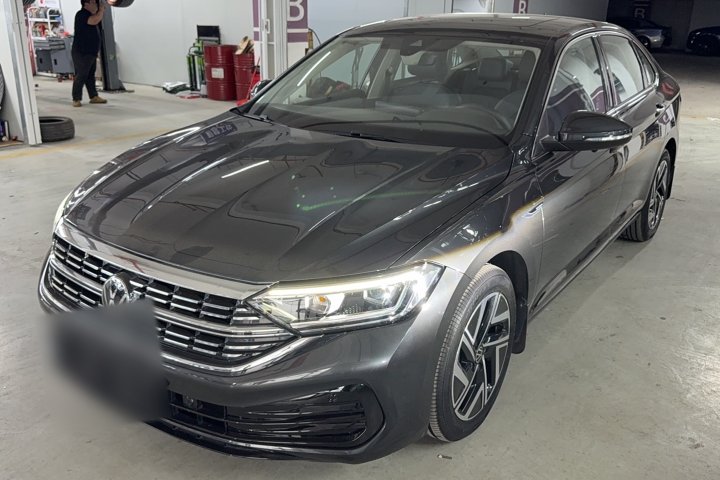 大众 速腾 280TSI DSG超越版