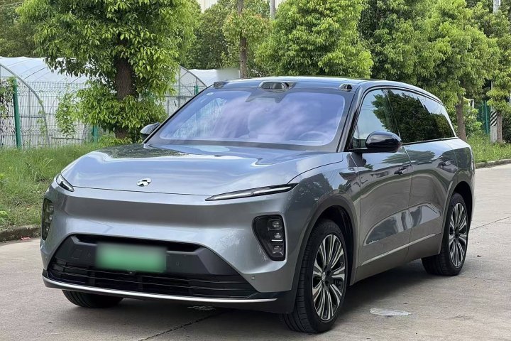 蔚来 ES8 75kWh 行政版