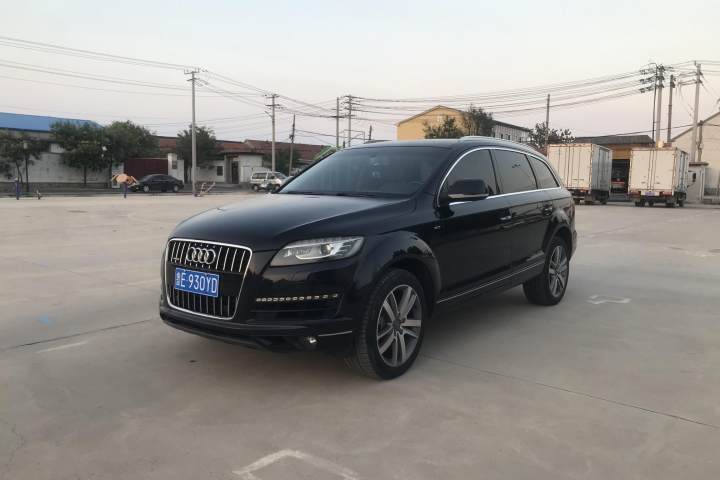 奥迪 Q7 3.0 TFSI 舒适型(245kW)