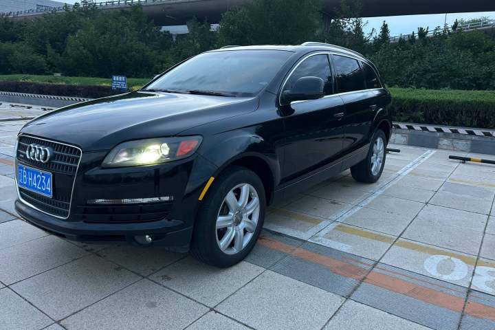 奥迪 Q7 3.6 FSI quattro 舒适型