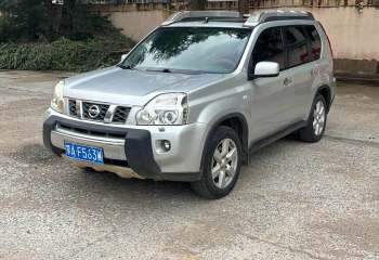 日产 奇骏 2010款 2.5L CVT豪华版 4WD