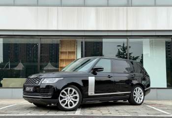 路虎 揽胜 2022款 3.0 L6 400PS 传世加长经典版
