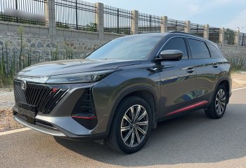 长安CS75 PLUS 2022款 第二代 2.0T 自动旗舰型