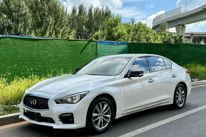 英菲尼迪 Q50L 2.0T 悦享版