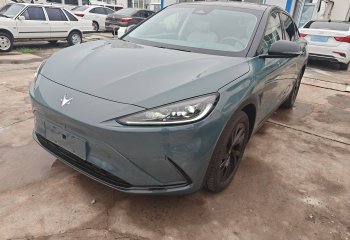 ARCFOX极狐 极狐 阿尔法S(ARCFOX αS) 2023款 735E+ 森林版 160kW