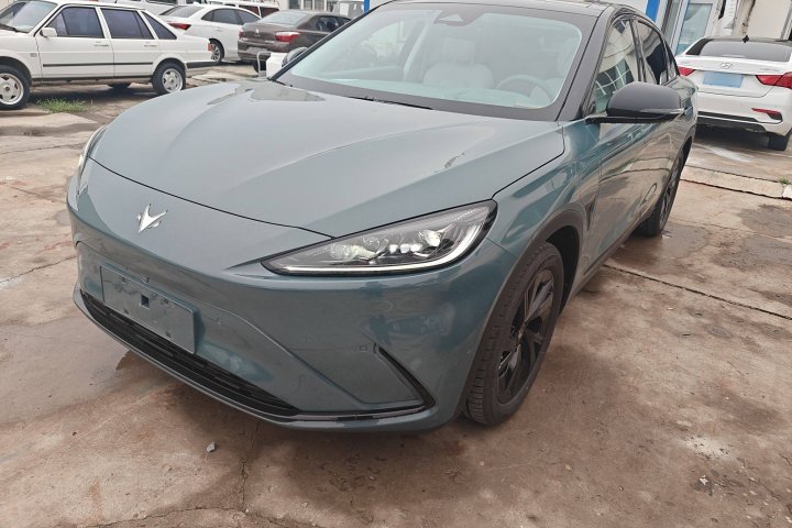 ARCFOX极狐 极狐 阿尔法S(ARCFOX αS) 2023款 735E+ 森林版 160kW