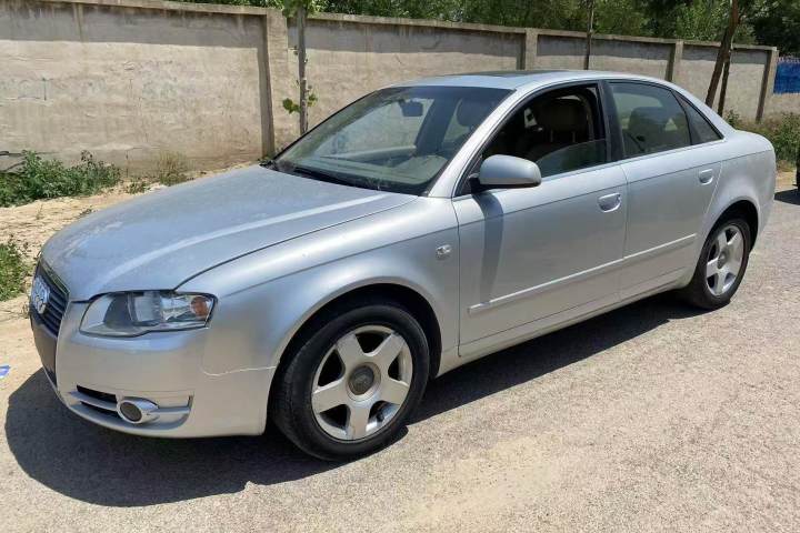 奥迪 A4 2006款 1.8T 7挡自动舒适型