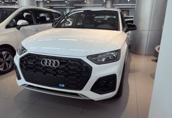 奥迪Q5L 2024款 40 TFSI 豪华动感型