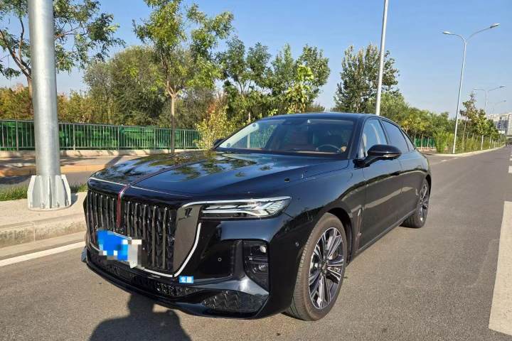 红旗 H9 2.0T 旗畅 私享风尚版