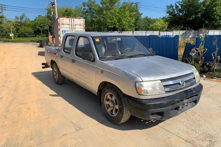 东风 锐骐 3.0T柴油两驱豪华型ZD30D13-4N2