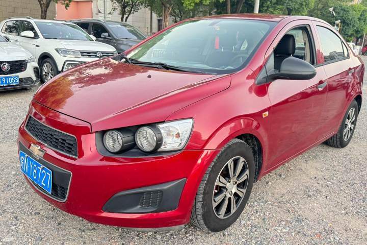 雪佛兰 爱唯欧 三厢 1.4SL MT 舒享版