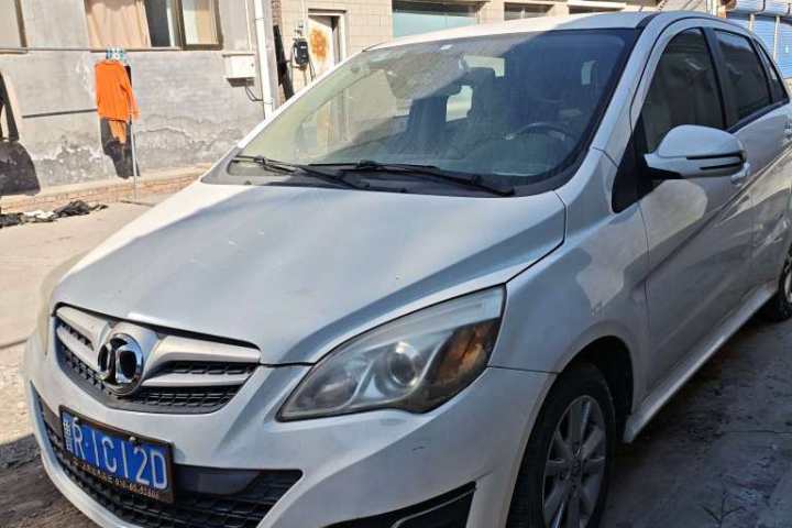 北京汽车 E系列 两厢 1.5L 手动乐天版