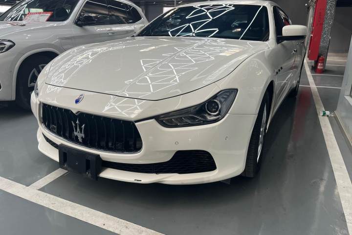 玛莎拉蒂 Ghibli 3.0T 标准版