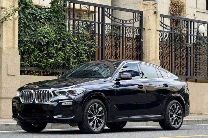 宝马 X6 xDrive40i M运动套装