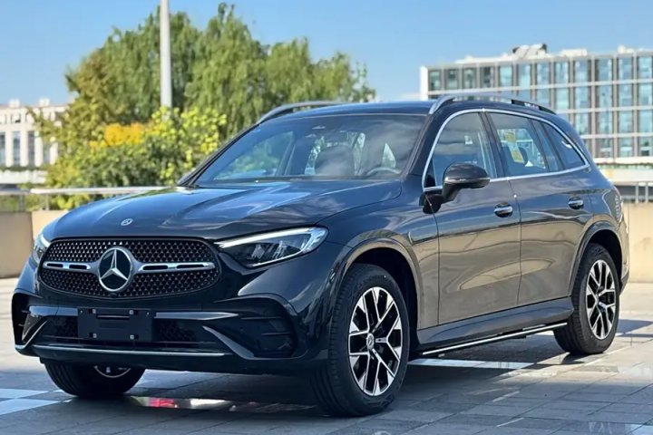 奔驰 GLC GLC 260 L 4MATIC 动感型 5座