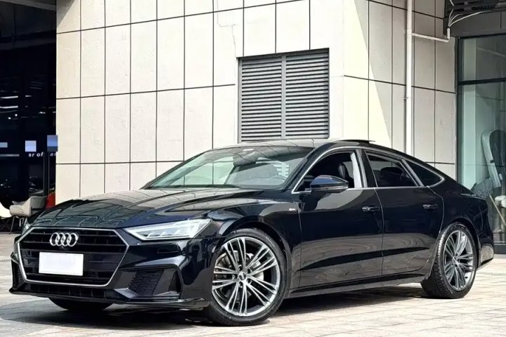 奥迪 A7 45 TFSI 臻选型