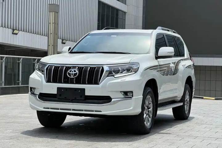 丰田 普拉多 3.5L 自动TX-L尊享版后挂备胎