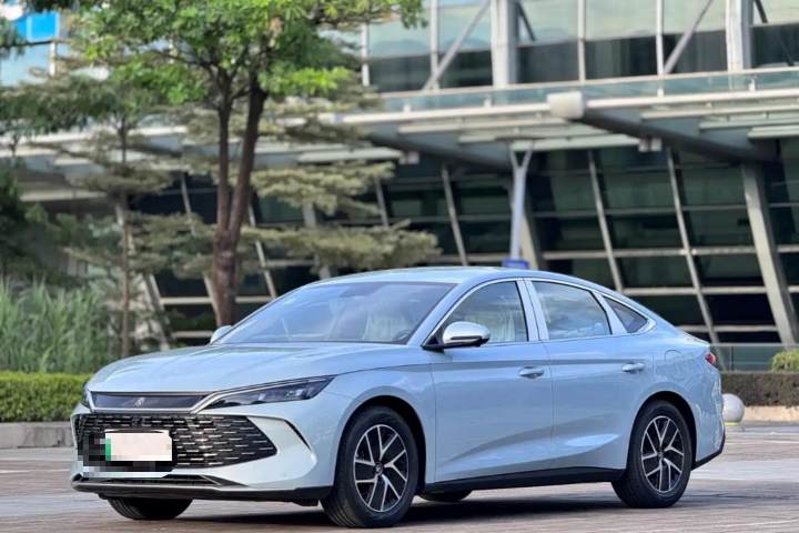 比亚迪 秦L DM-i 120KM领先型