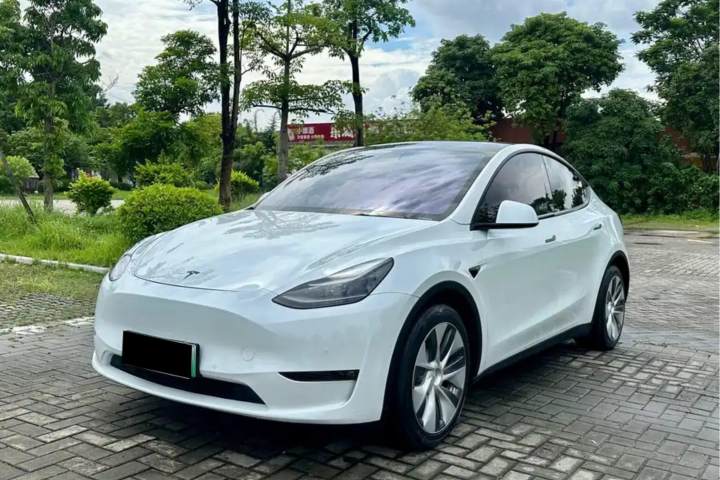 特斯拉 Model Y 标准续航后驱版