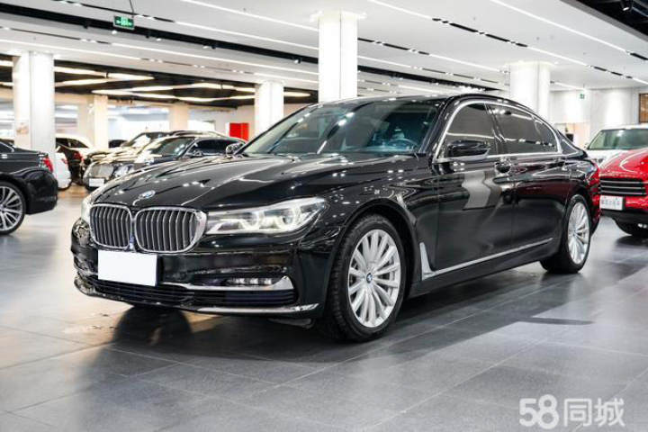 宝马 7系 740Li 领先型