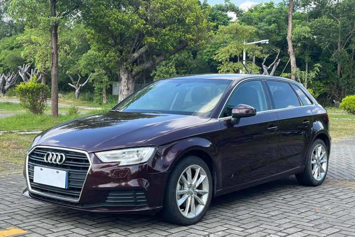 奥迪 A3 Limousine 35 TFSI 风尚型 国VI
