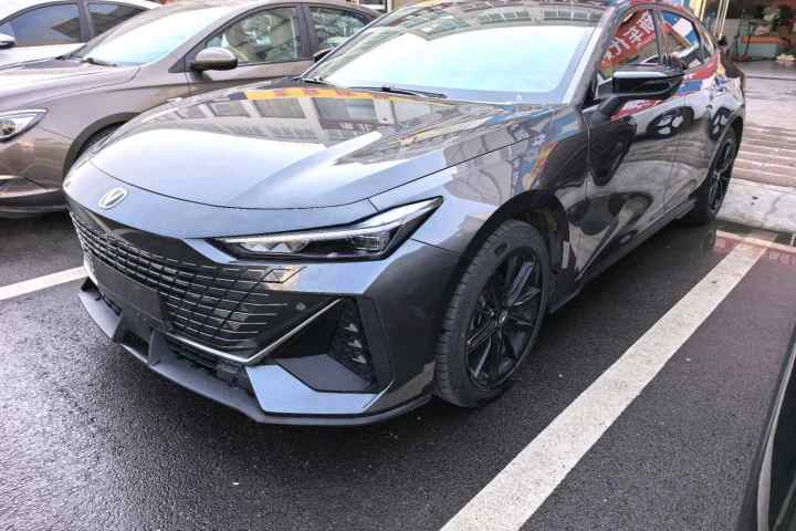 长安 UNIV 2023款 1.5T 尊贵型