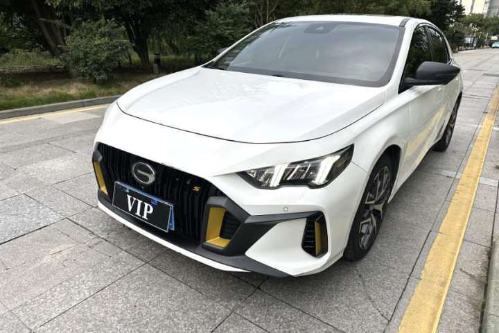 广汽传祺 影豹 270T DCT J15版