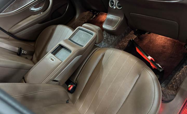 奔驰 E级 2022款 改款三 E 300 L 豪华型