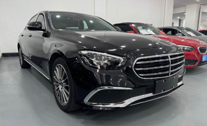 奔驰 E级 2022款 改款三 E 300 L 豪华型