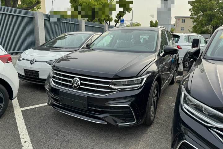 大众 途观L 330TSI 自动两驱R-Line越享版