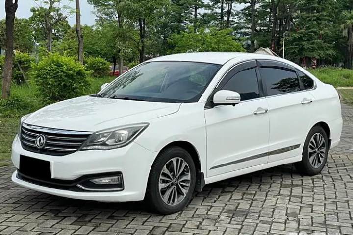 东风风神 A60 1.6L DCT豪华型