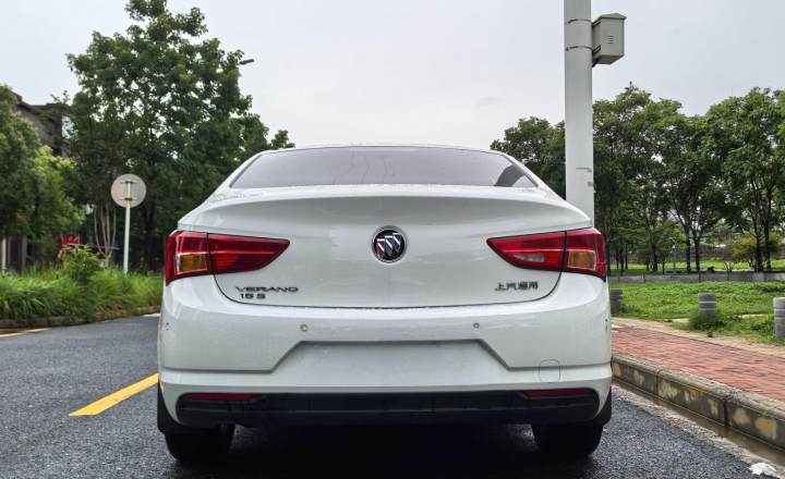 别克 威朗 2018款 三厢 15S 自动进取型