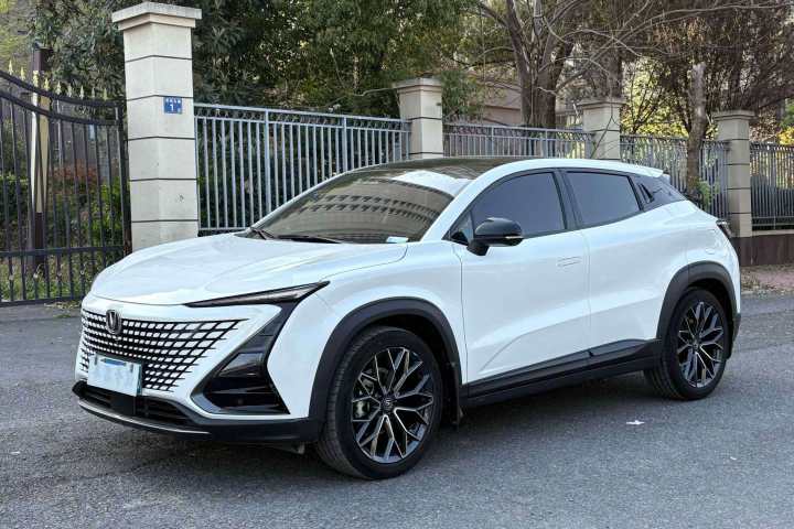 长安 UNI-T 2.0T 尊贵型