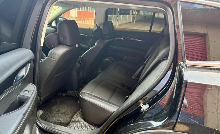 别克 昂科威Plus 2022款 昂科威Plus 652T 五座四驱豪华型