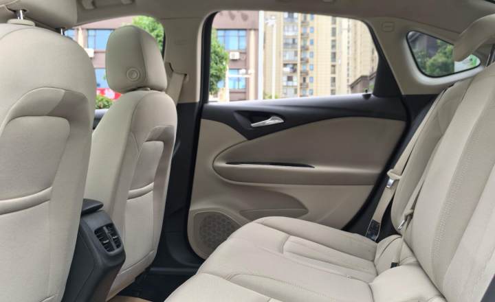 别克 威朗 2018款 三厢 15S 自动进取型