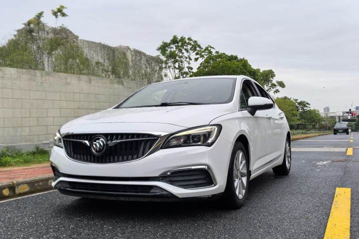 别克 威朗 2018款 三厢 15S 自动进取型