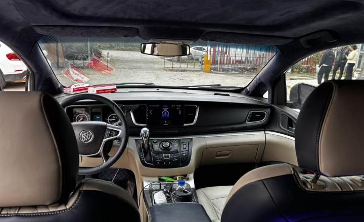 别克 GL8 2017款 25S 舒适型 国V