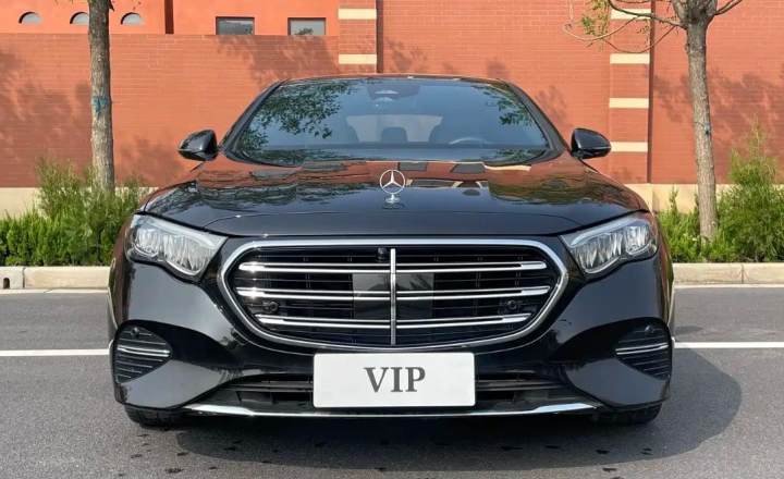奔驰 E级 2024款 E 260 L