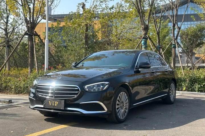 奔驰 E级 2022款 E 300 L 豪华型
