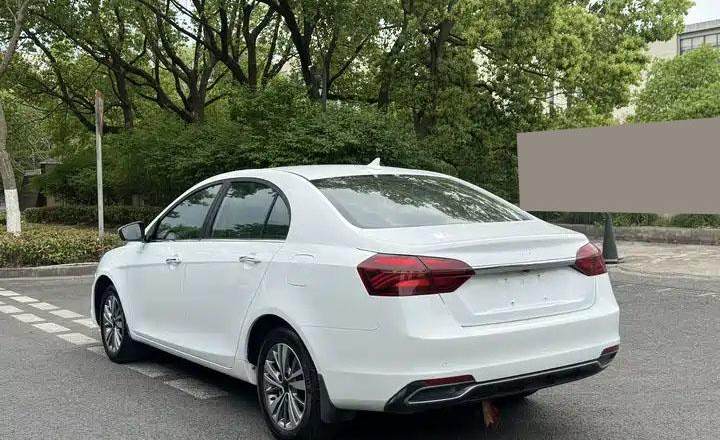 吉利汽车 帝豪 2018款 1.5L CVT向上互联版