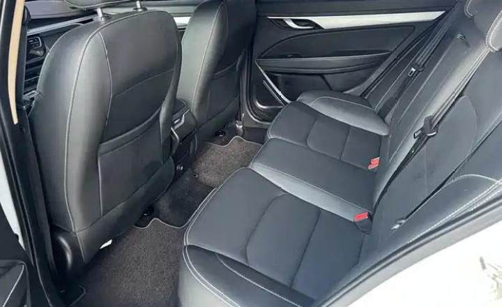 吉利汽车 帝豪 2018款 1.5L CVT向上互联版