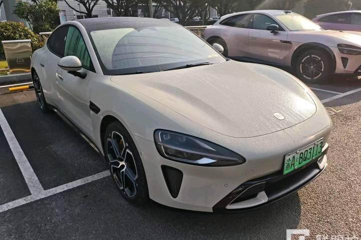 小米汽车 小米SU7 700km 后驱标准创始版