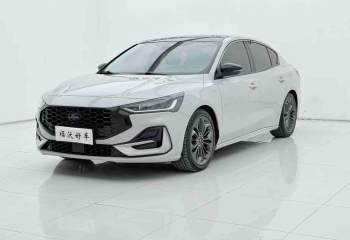 福特 福克斯 2021款 三厢 EcoBoost 180 自动ST Line
