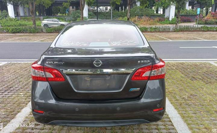 日产 轩逸 2012款 1.6XL CVT豪华版