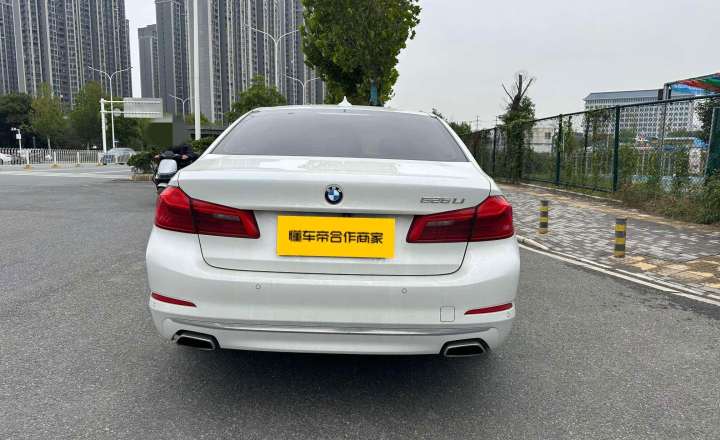 宝马 5系 2019款 525Li 豪华套装