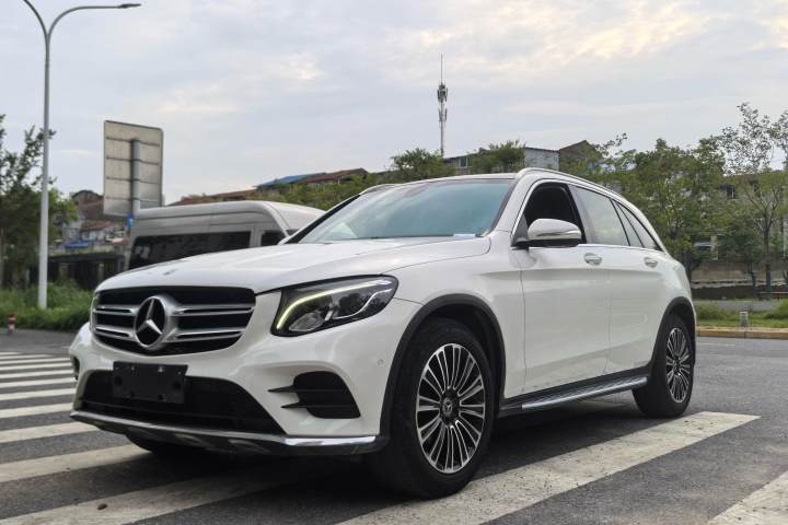 奔驰 GLC GLC 260 L 4MATIC 动感型
